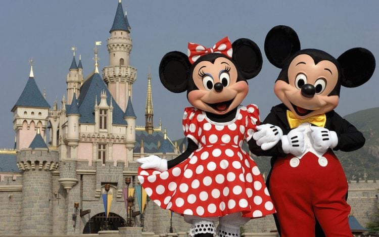 Resultado de imagen para minnie mouse and walt disney