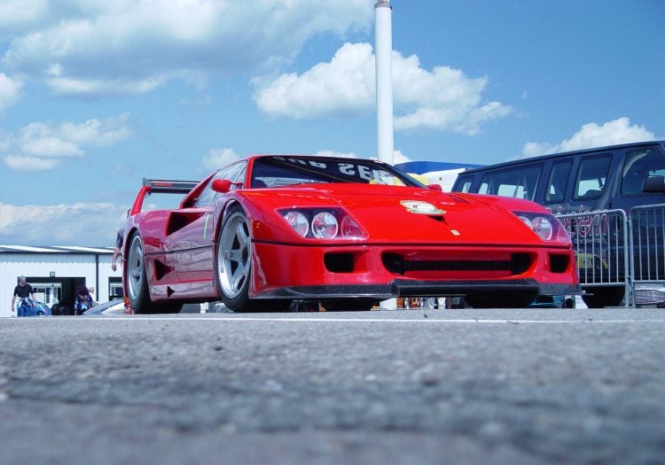 1989-ferrari-f40