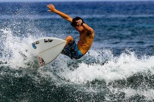 nomadinc-costa-rica-surfing