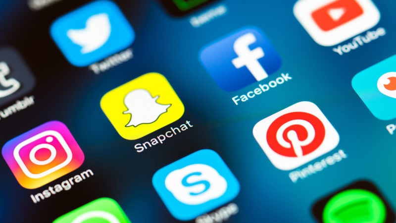 Algorithms & Profit: How Social Media is Changing Business Rules (Viplikes’ Guide)