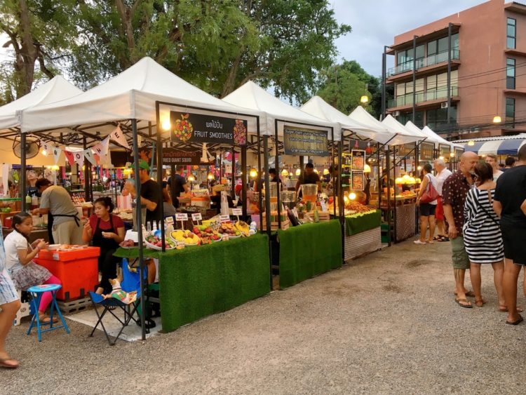 Five Awesome Outdoor Flea Markets To Check Out In New York