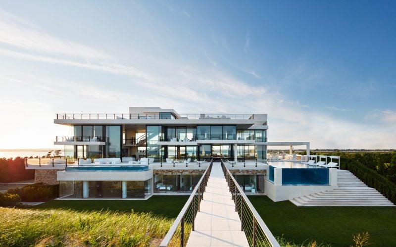 The 30 Richest Neighborhoods in Suffolk County, NY: Luxury Communities and Property Values