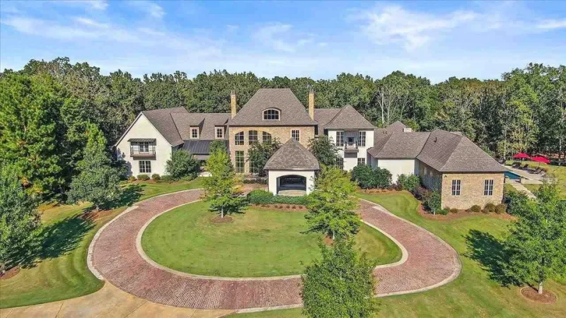 The 30 Richest Places to Live in Mississippi: The State’s Most Affluent Communities