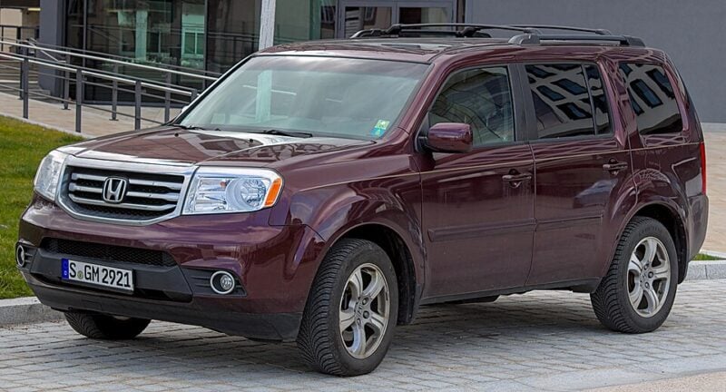 The Best SUVs for Road Trips and Long-Distance Comfort: Top Models for 2026